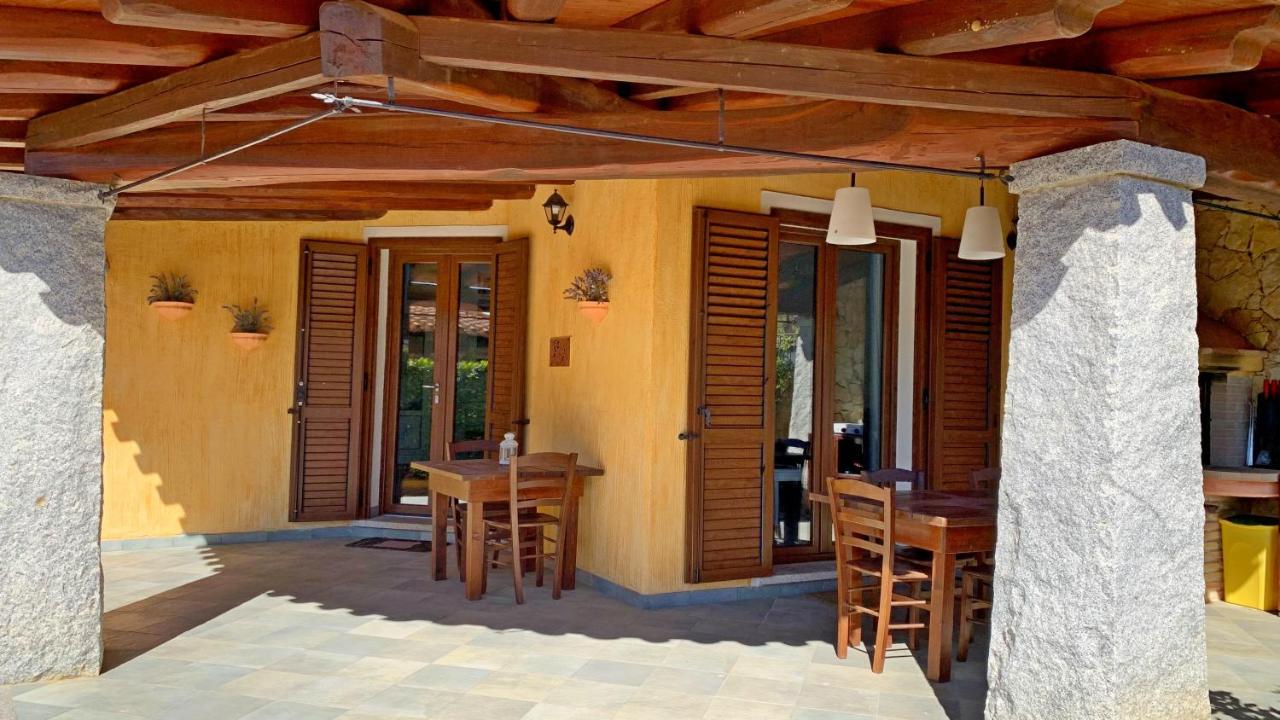 Sa Villarose By La Via Del Mare Viaggi E Vacanze Вилласимиус Экстерьер фото